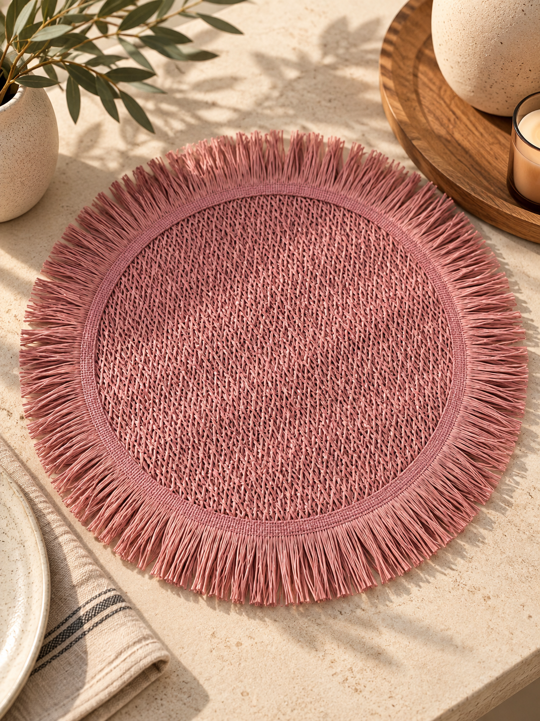 round straw coaster